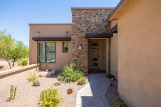 Photo #6: 6883560 Listing