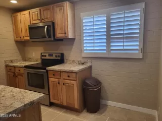 Photo #6: 6884937 Listing 