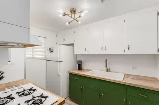 Photo #3: 6884970 Listing 