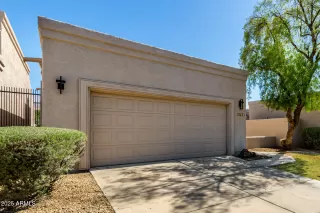 Photo #3: 6885737 Listing