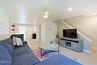 Photo #3: 6885836 Listing 