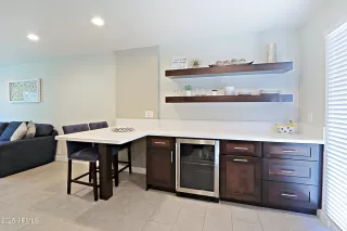 Photo #6: 6885836 Listing 