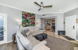 Photo #3: 6885882 Listing 