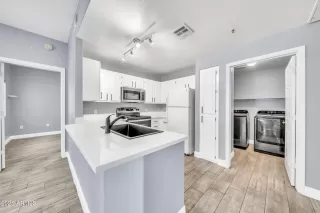 Photo #2: 6885934 Listing