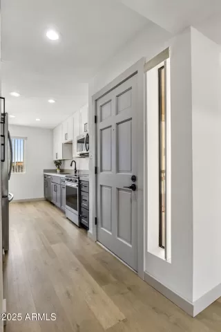 Photo #2: 6886394 Listing