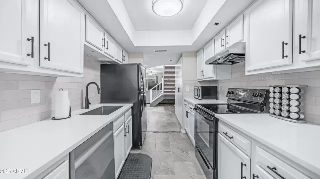 MLS: 6886455 Condo For Sale