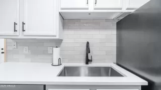 Photo #4: 6886455 Listing 