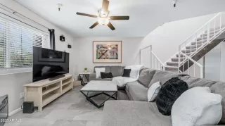 Photo #6: 6886455 Listing 