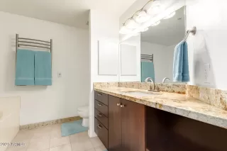 Photo #5: 6886644 Listing