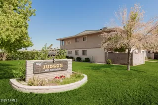 Photo #1: 6886938 Listing