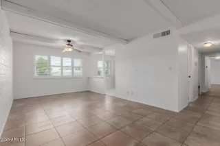 Photo #3: 6886938 Listing