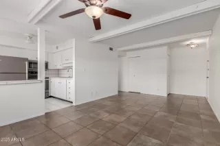 Photo #4: 6886938 Listing