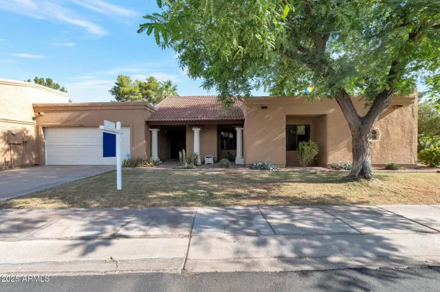 MLS: 6887067 Condo For Sale