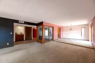 Photo #5: 6887067 Listing 