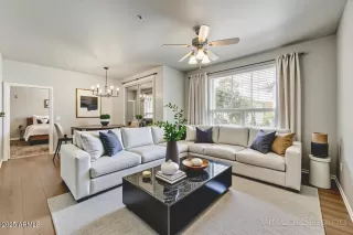 Photo #4: 6887337 Listing 