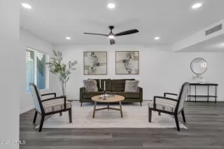 Photo #1: 6887539 Listing