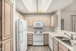 Photo #6: 6887613 Listing