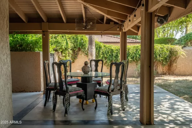 MLS: 6887669 Condo For Sale