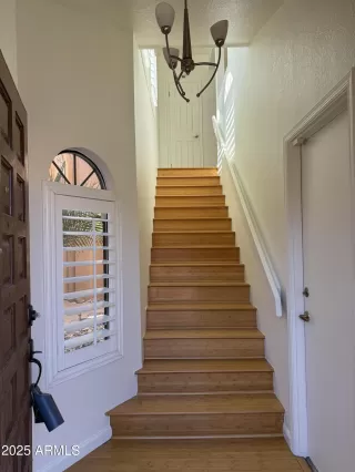 Photo #2: 6887709 Listing 