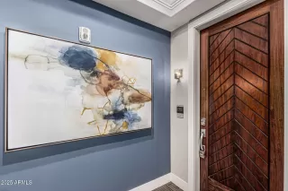 Photo #2: 6887722 Listing