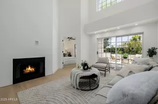 Photo #6: 6887783 Listing