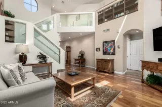 Photo #6: 6887820 Listing 