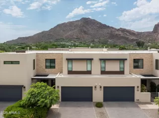 Photo #1: 6888217 Listing 