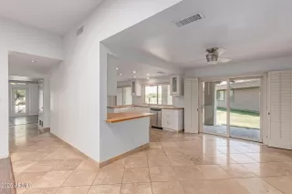 Photo #3: 6888248 Listing 