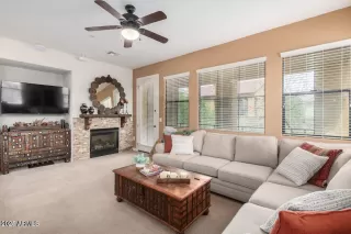 Photo #3: 6888274 Listing