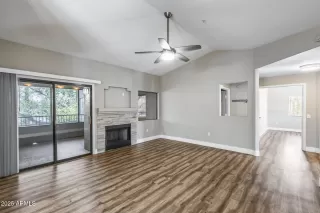 Photo #3: 6888307 Listing 