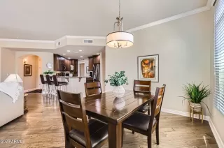 Photo #3: 6888731 Listing