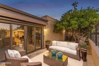 Photo #4: 6888819 Listing 