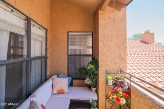 Photo #4: 6889258 Listing 