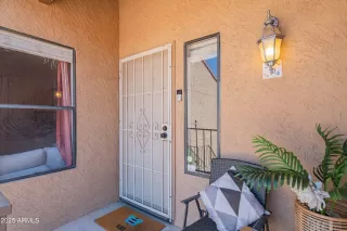 Photo #5: 6889258 Listing 