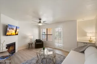 Photo #4: 6889281 Listing