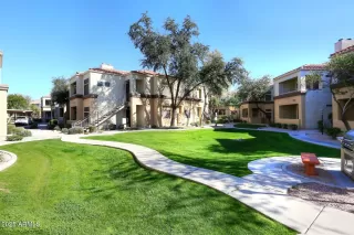 Photo #3: 6889320 Listing