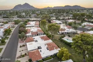 Photo #5: 6889397 Listing 