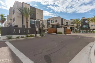 Photo #1: 6890253 Listing