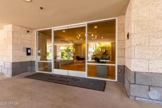 Photo #4: 6890348 Listing