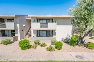 Photo #3: 6890381 Listing