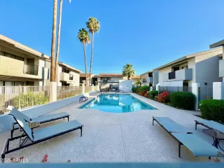 Photo #5: 6890381 Listing