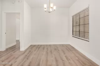 Photo #5: 6890420 Listing