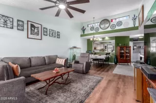 Photo #2: 6890569 Listing