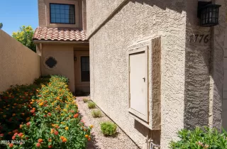 Photo #4: 6890592 Listing