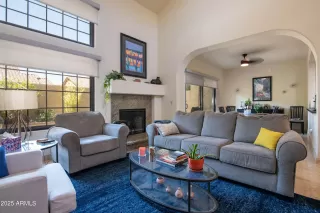 Photo #6: 6890592 Listing