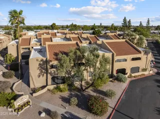 Photo #1: 6890666 Listing 