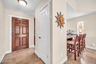 Photo #5: 6890700 Listing 