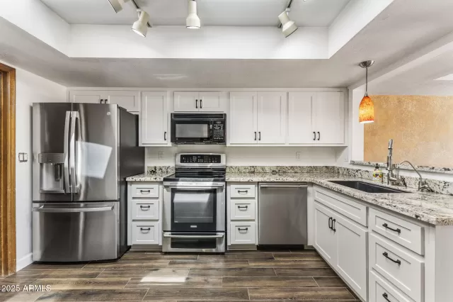 MLS: 6890712 Condo For Sale