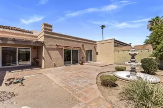 Photo #2: 6890712 Listing