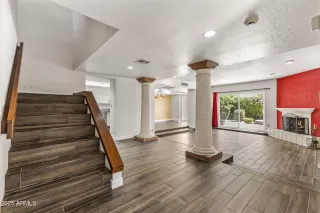 Photo #6: 6890712 Listing